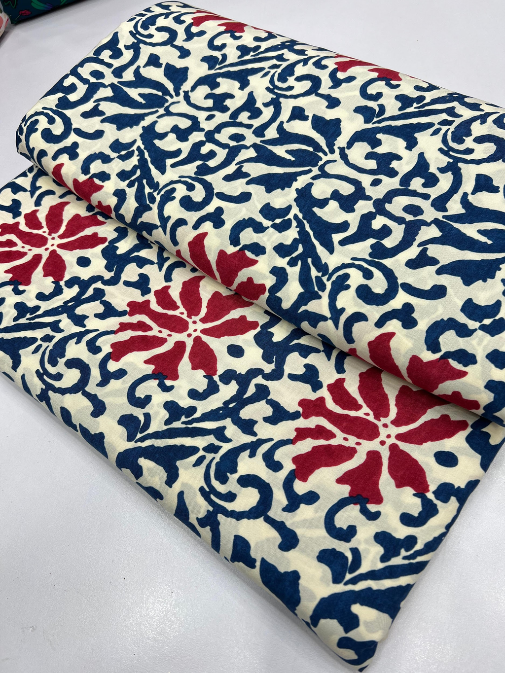 2 piece suit Barosha Lawn