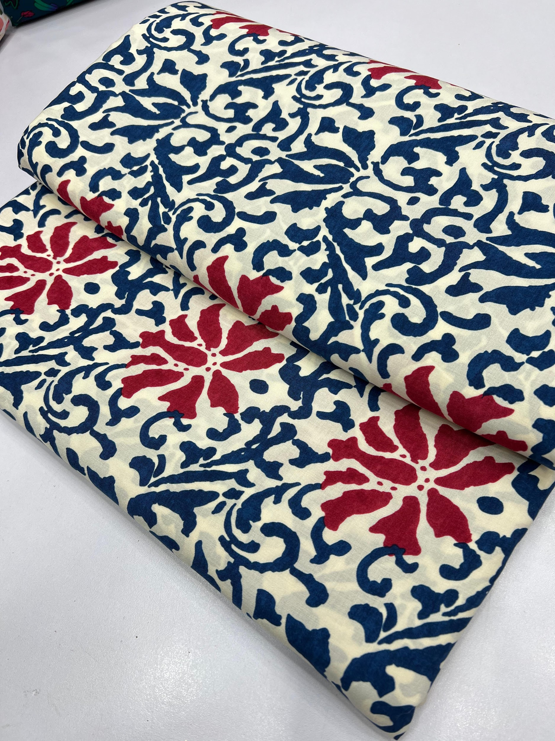 2 piece suit Barosha Lawn